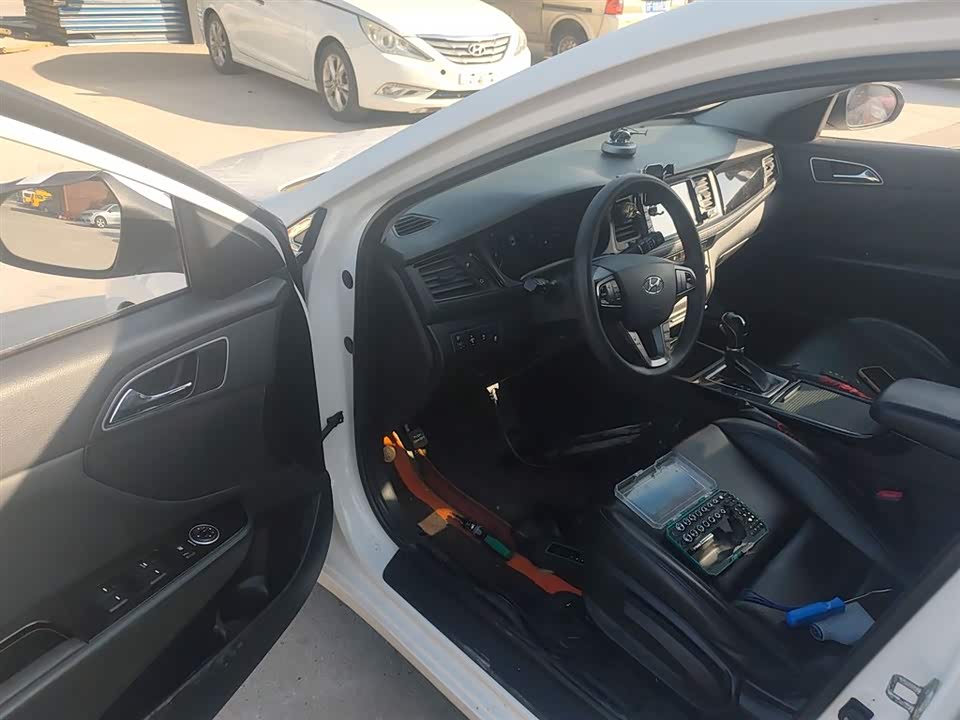 Hyundai Name picture