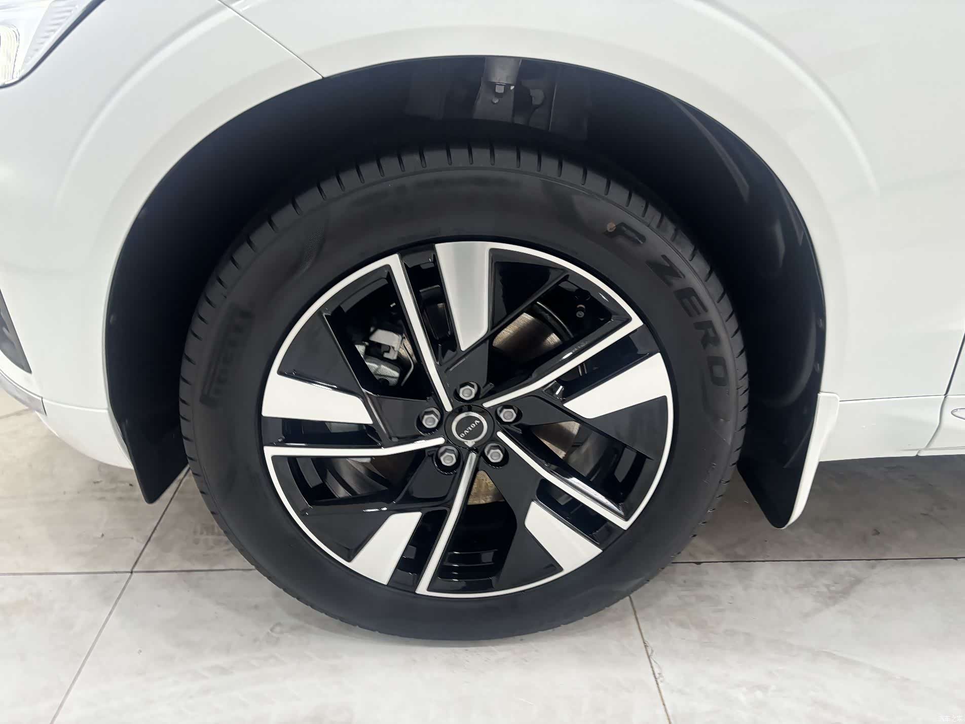 Volvo XC60, 2025 30