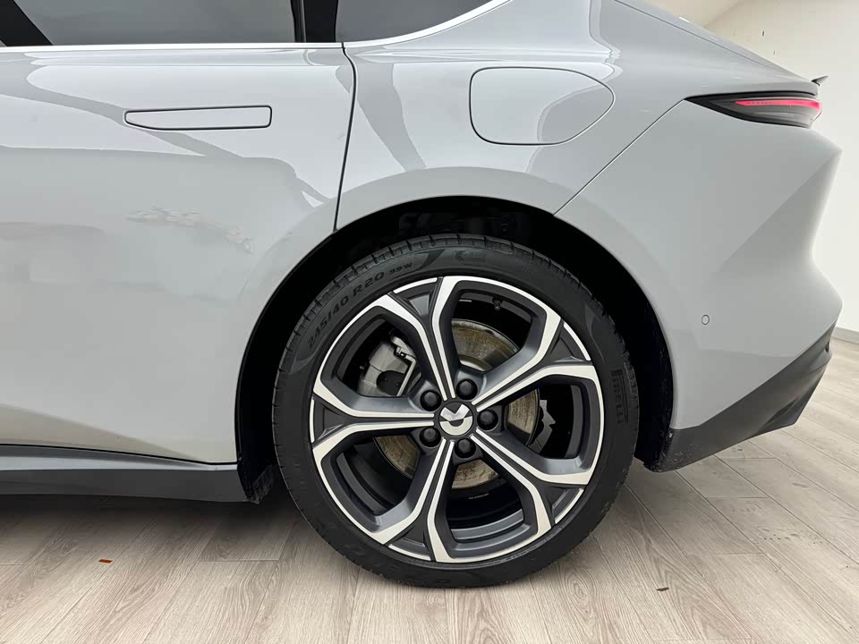 NIO ET5