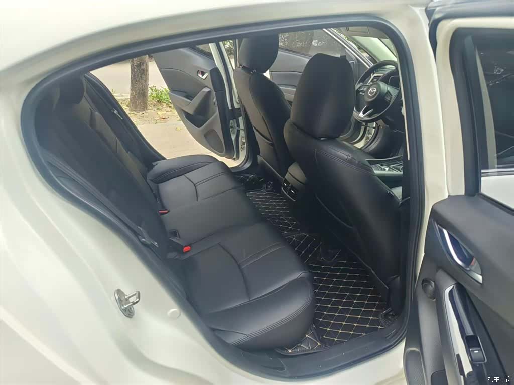 Mazda Mazda3, 2018 7
