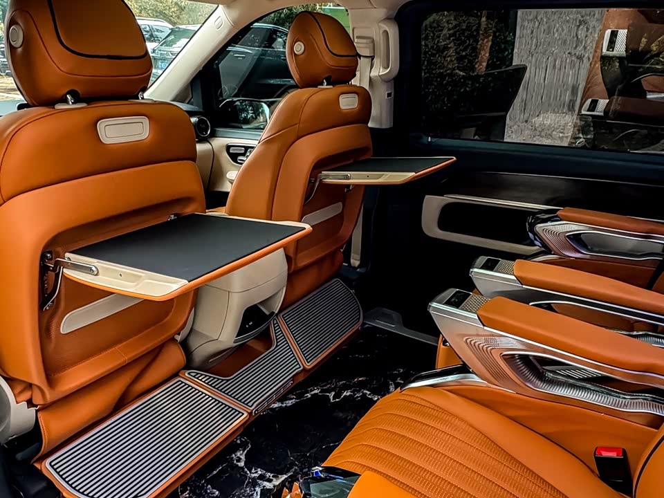 Mercedes-Benz V-class