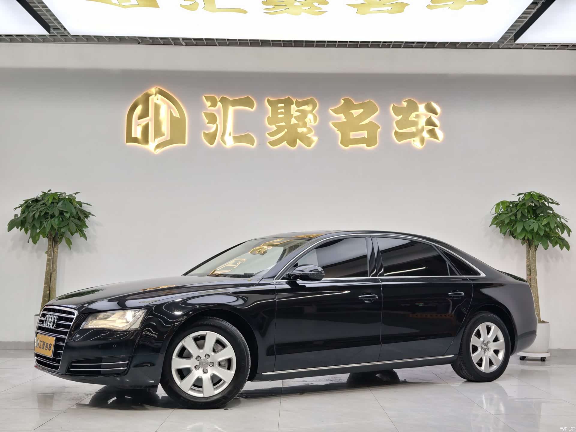 Audi A8L, 2011 1