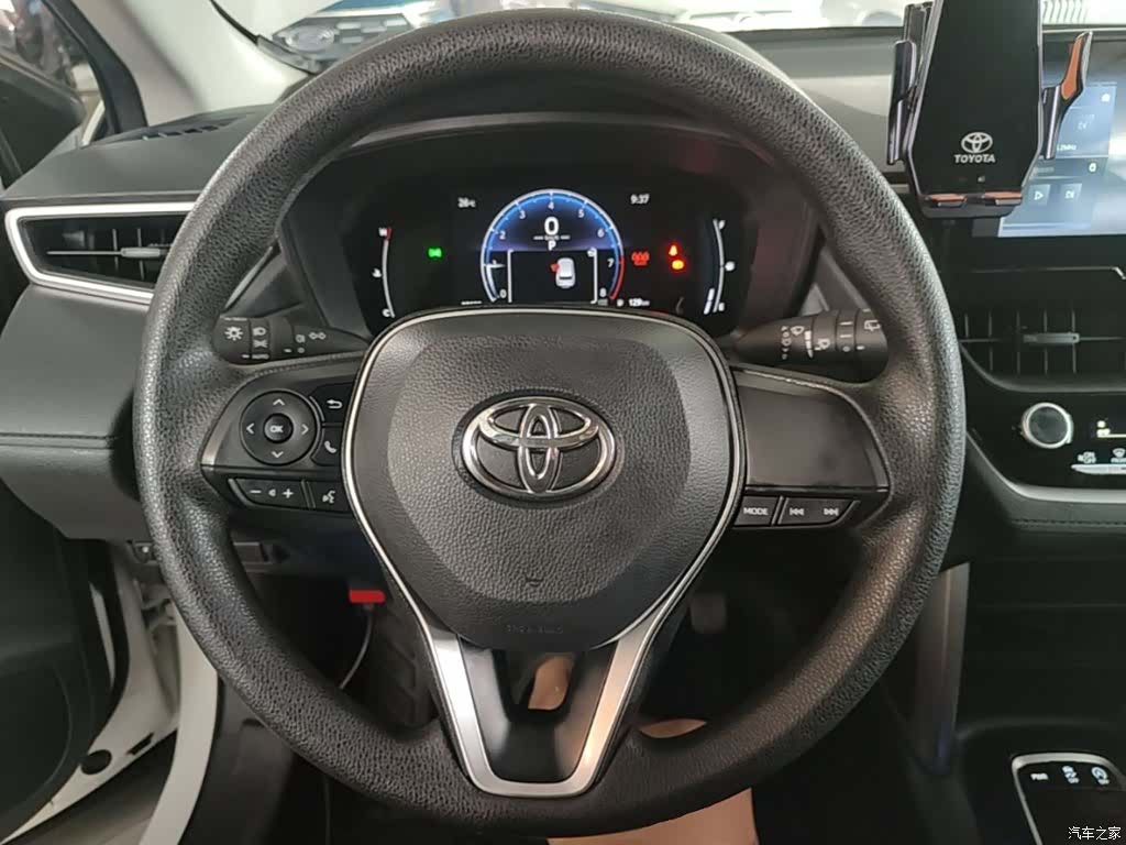 Toyota Frontlander, 2025 11