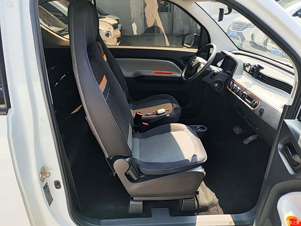 Wuling MINIEV, 2021 25