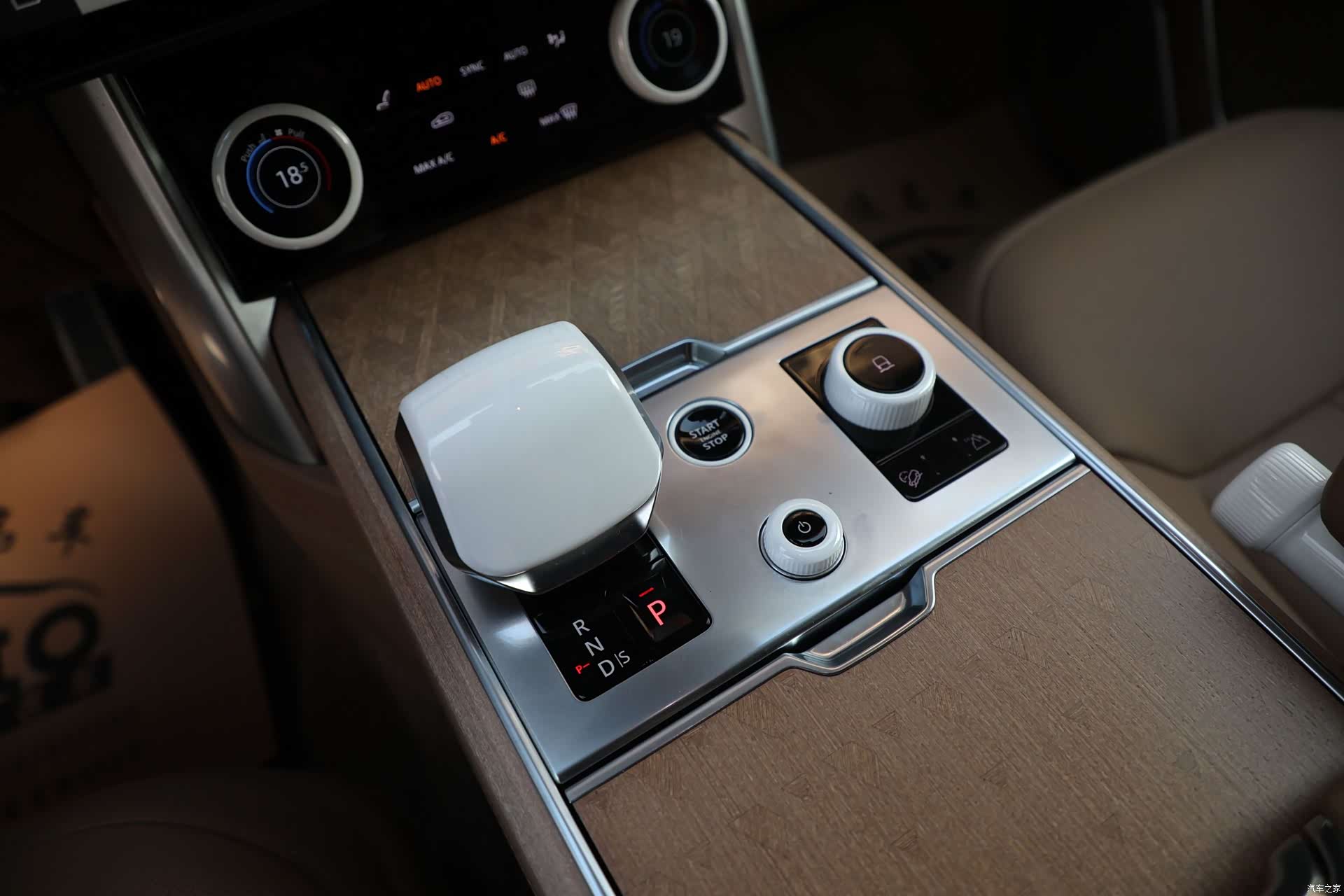 Land Rover Range Rover, 2023 10