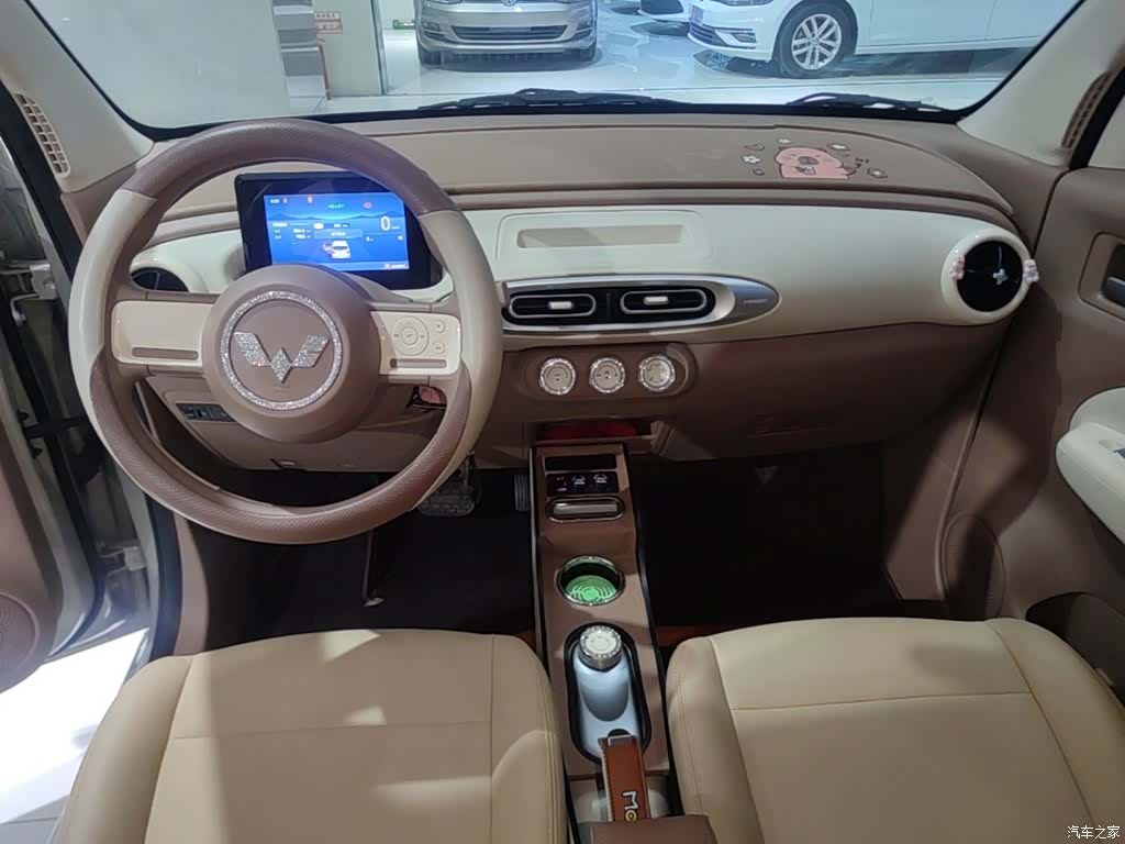 Wuling MINIEV, 2025 10