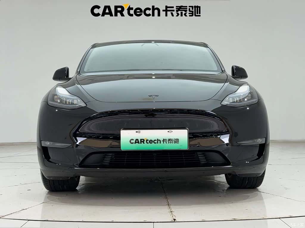 Tesla Model Y, 2023 3