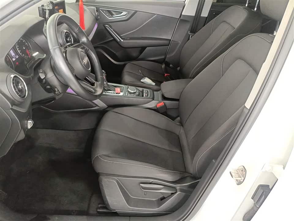 Audi Q2L Audi Q2L