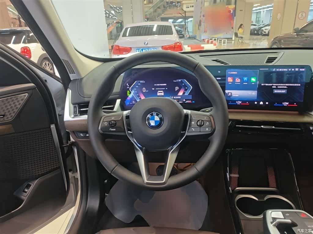 BMW X1, 2024 11