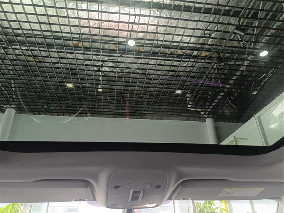 Audi Q2L Audi Q2L