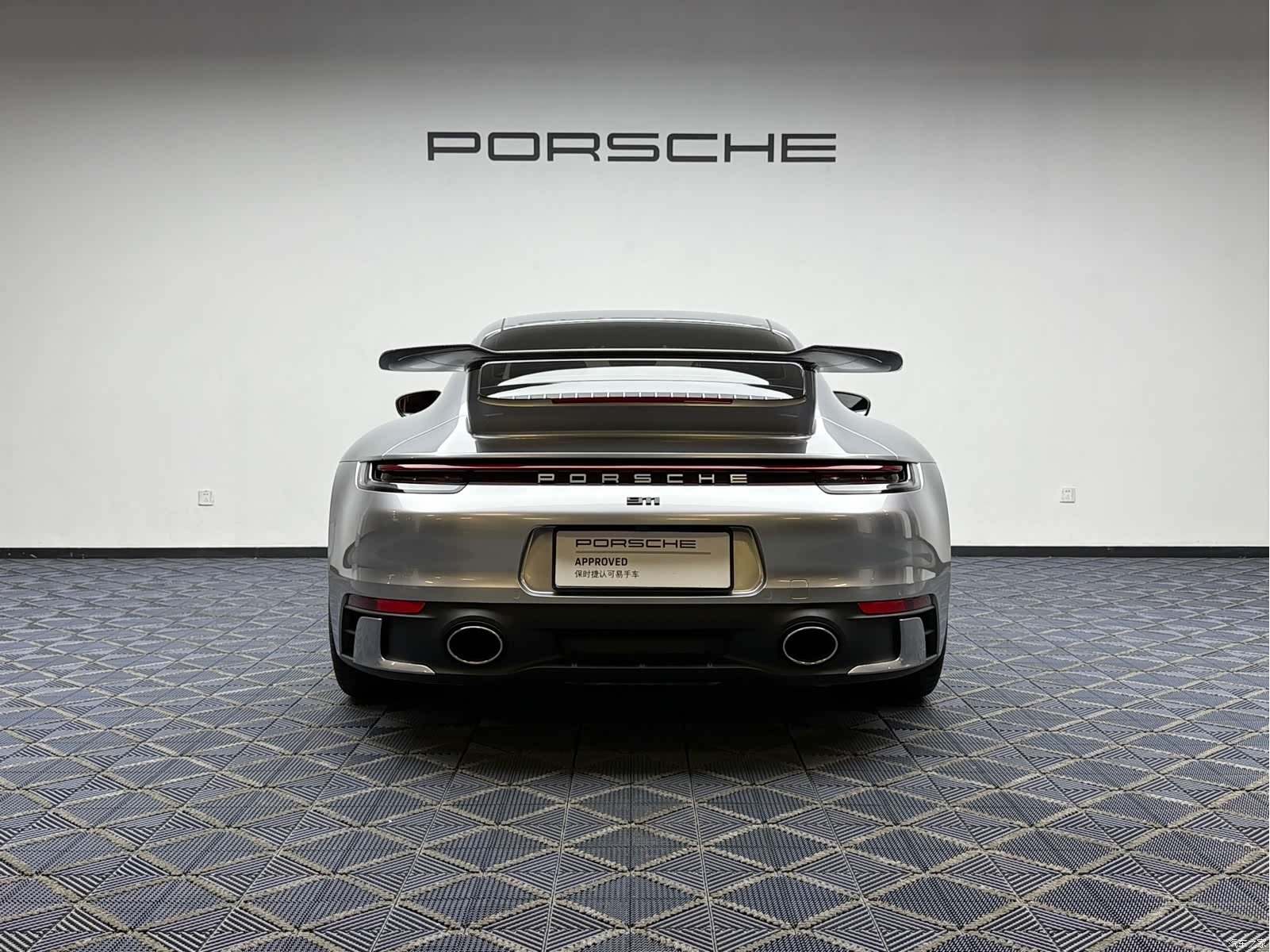 Porsche 911, 2025 6