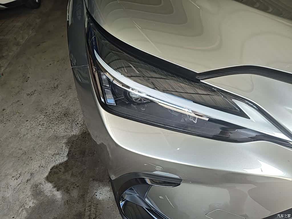 Lexus NX, 2022 13