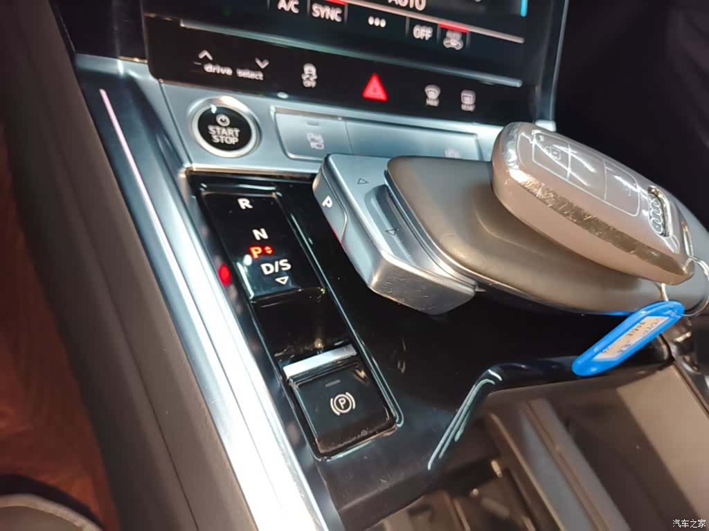 Audi e-tron, 2023 14