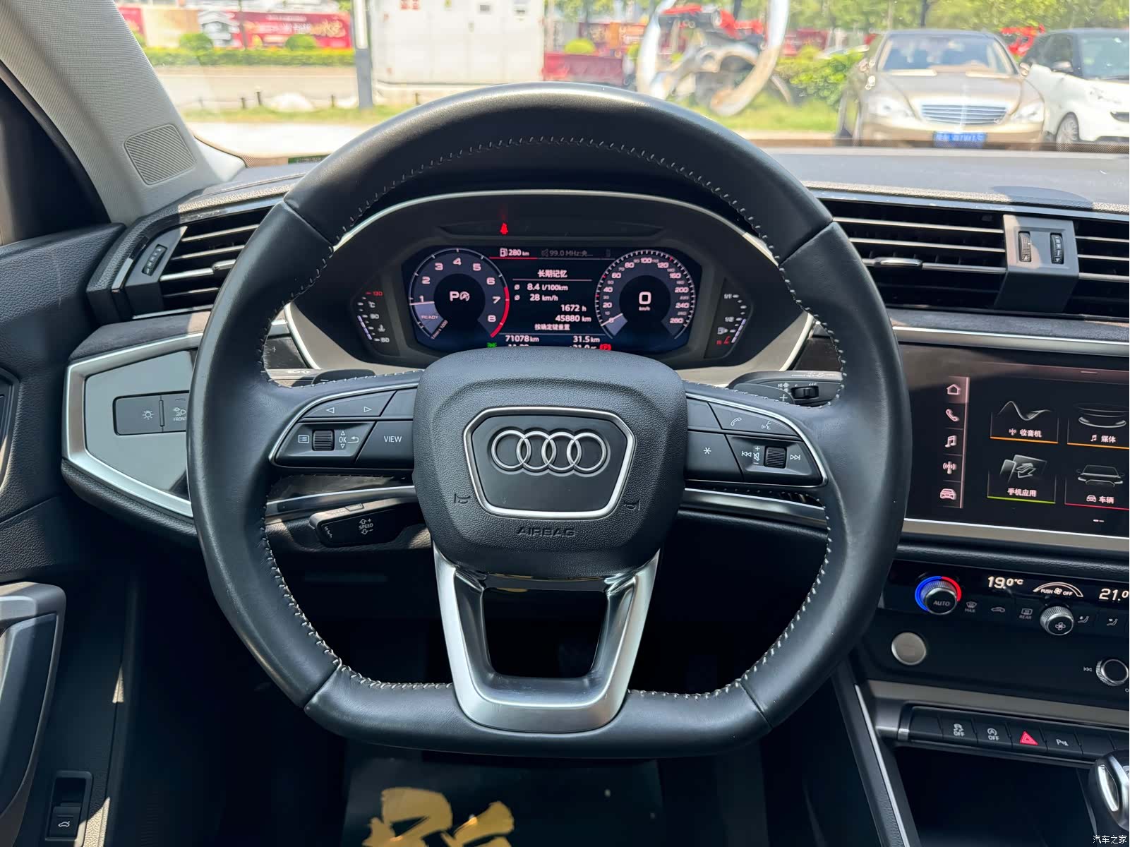Audi Q3, 2019 14