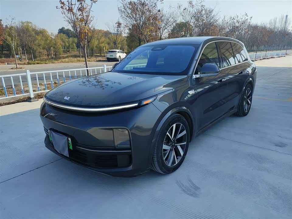 Li Auto Ideal L8