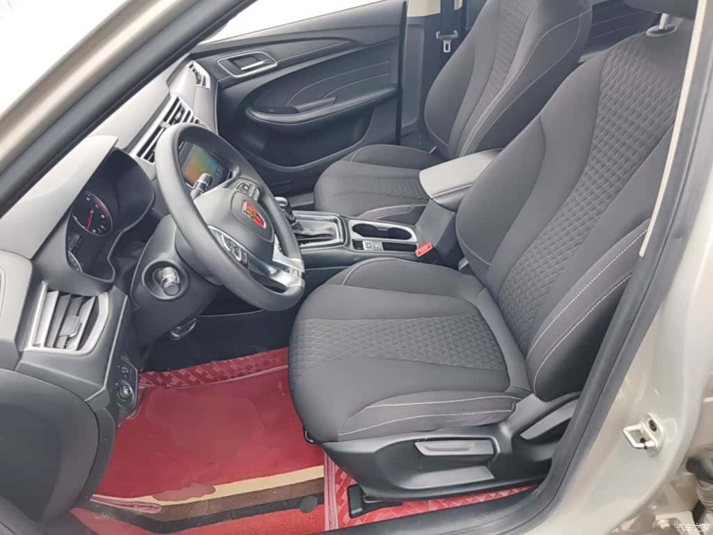 Roewe i5, 2020 15