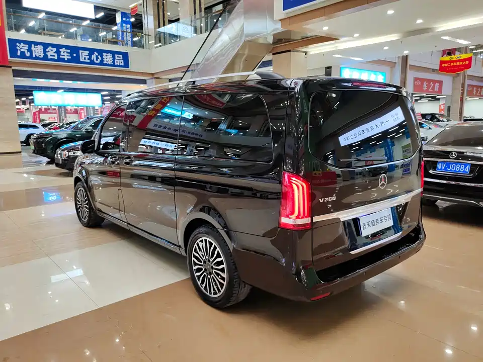 Mercedes-Benz V-class