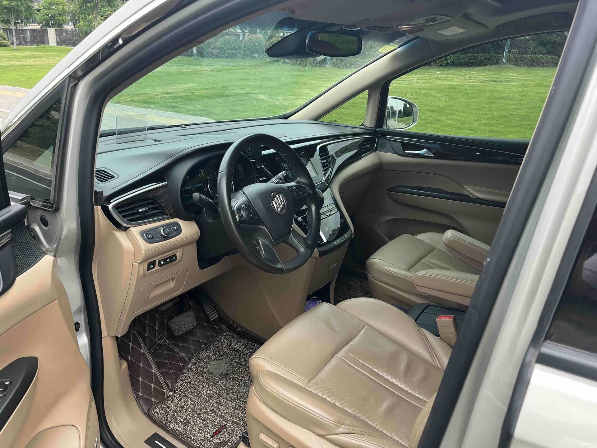 Buick GL8, 2018 7