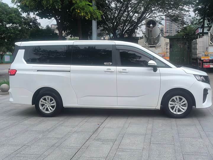 BAW rui sheng wang pai M7 2023 2.0L zhang zhou chuang xiang xing 7 seats