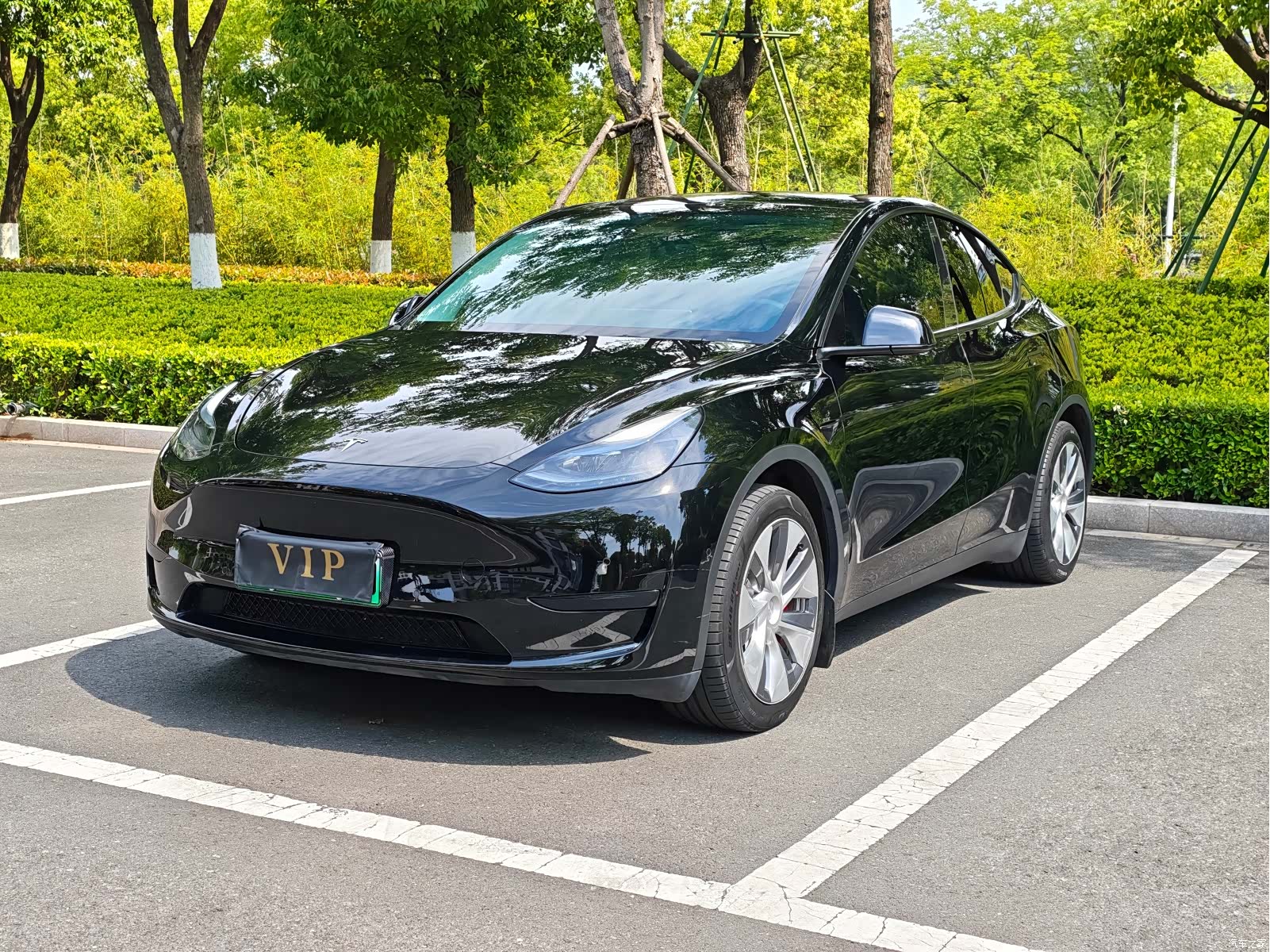 Tesla Model Y, 2023 2