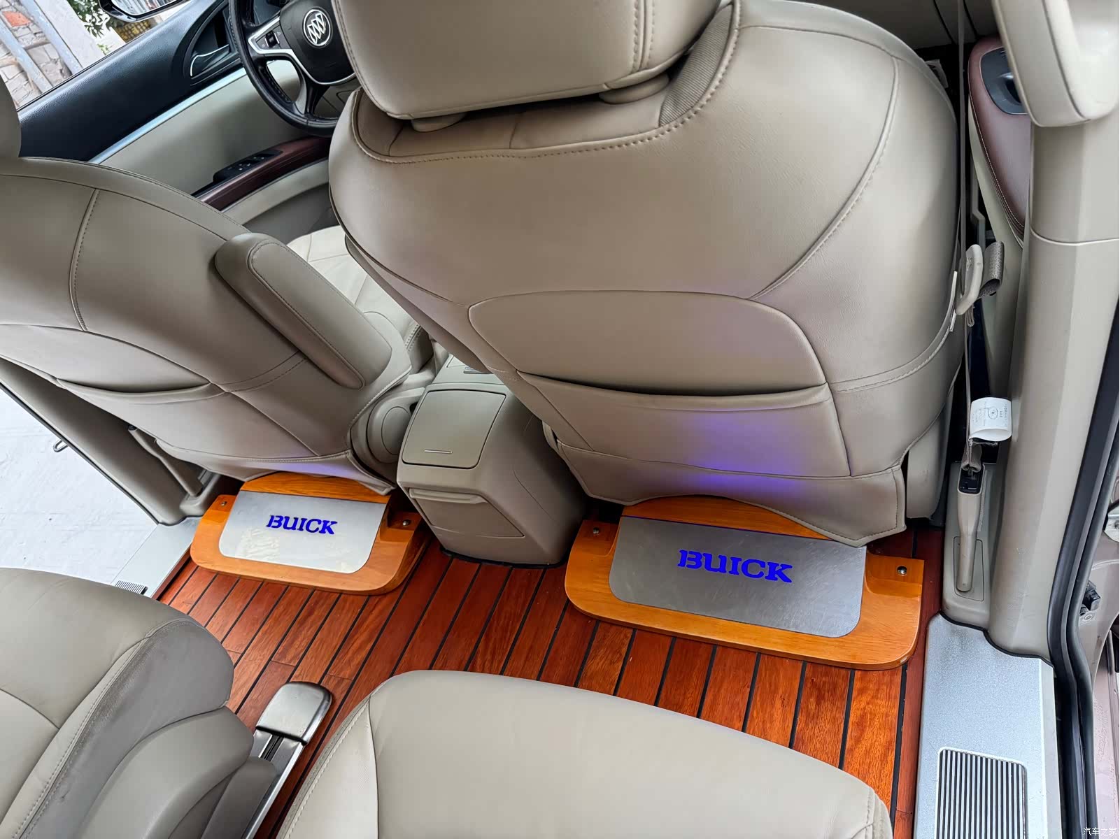 Buick GL8, 2019 15