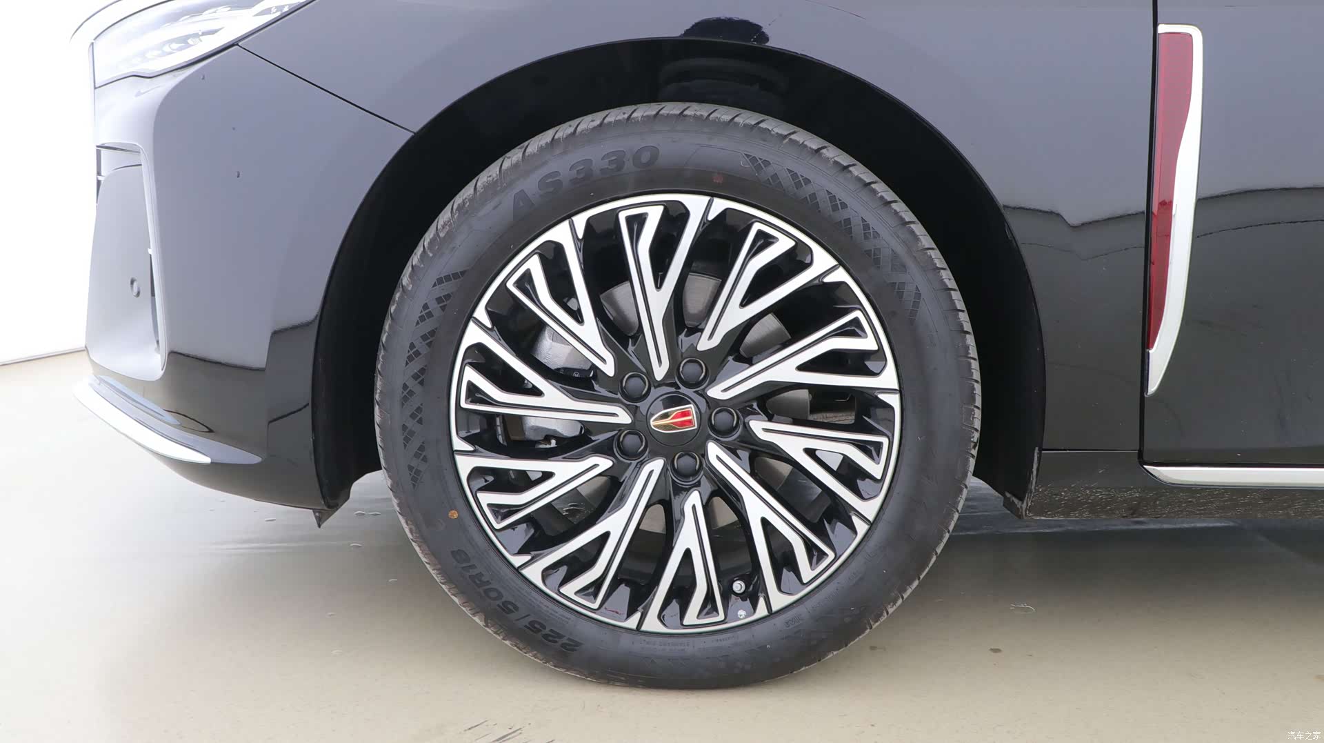 Hongqi H5, 2023 9