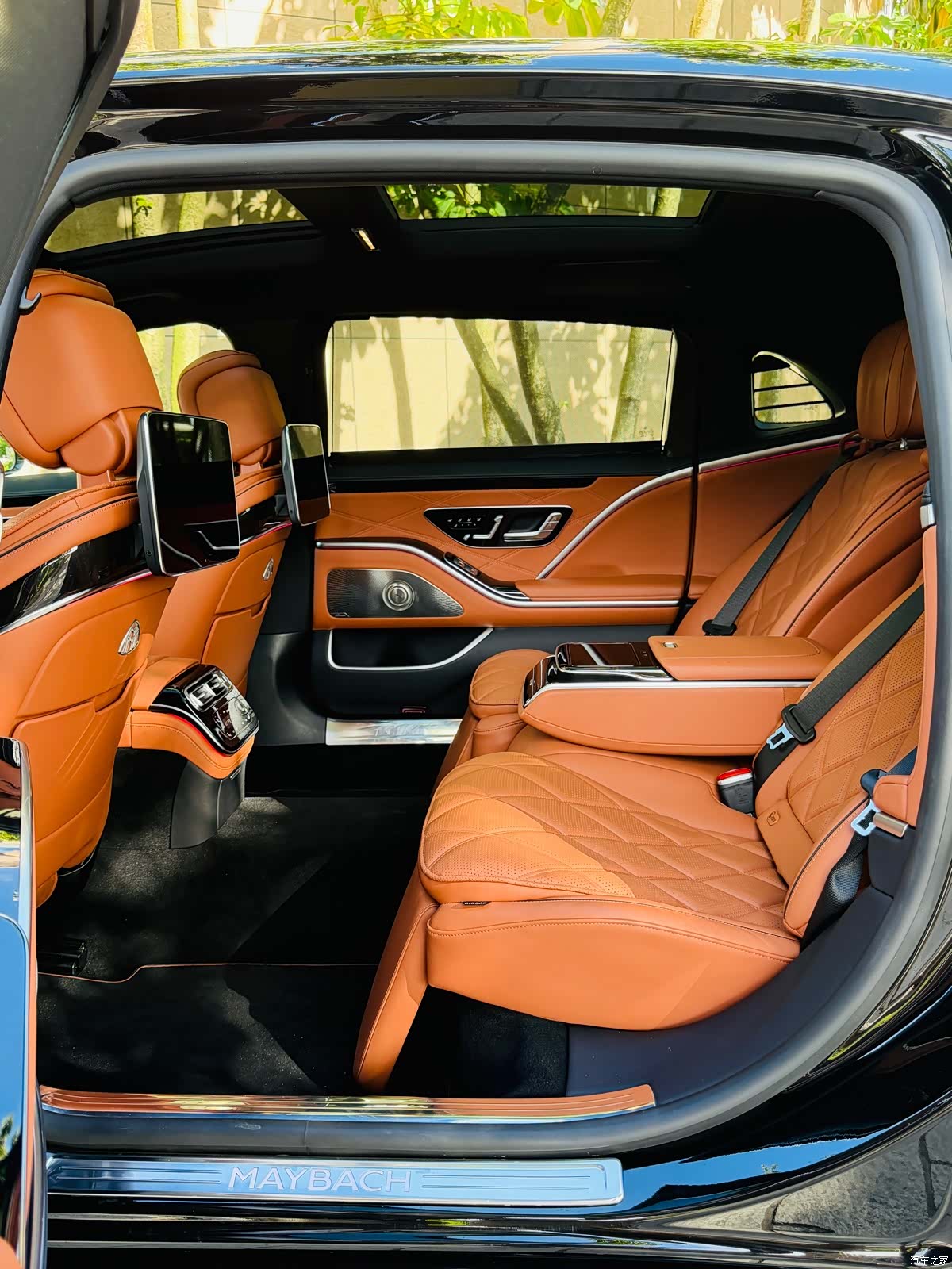 Maybach S-Class, 2022 10