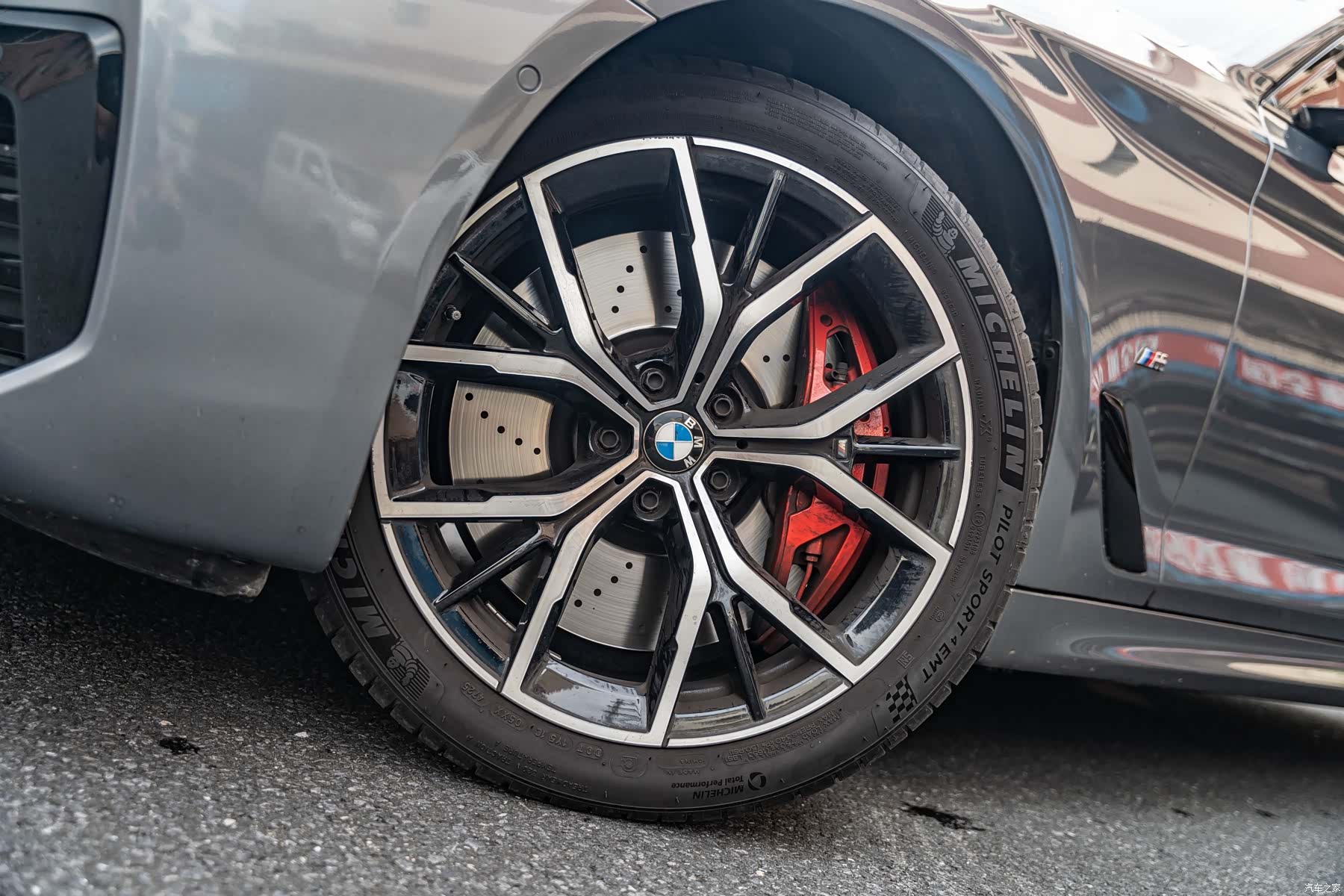 BMW 5 Series, 2023 все фото