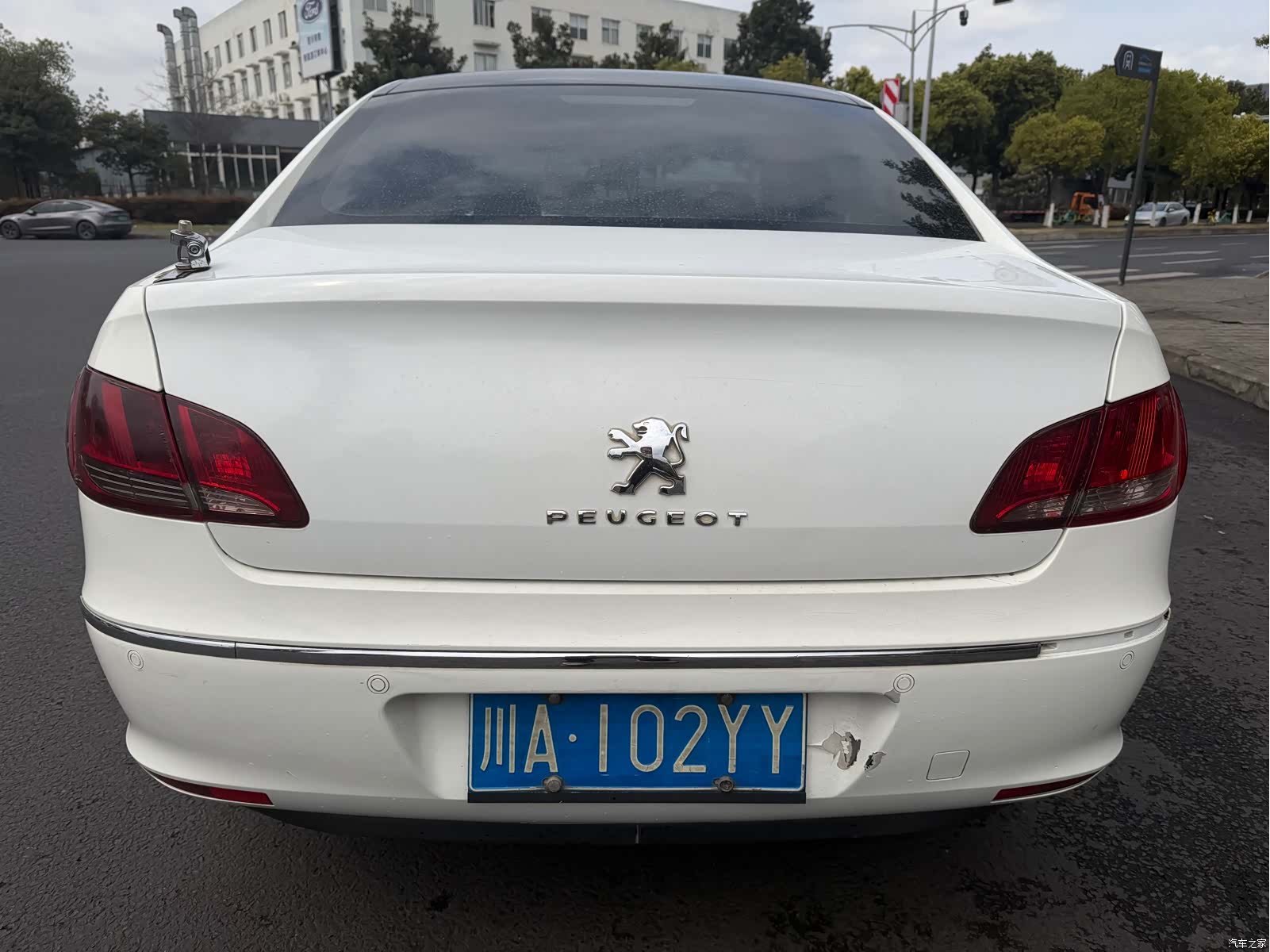 Peugeot 408, 2012 6