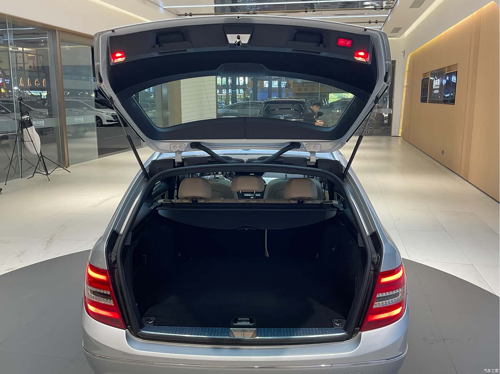 Mercedes-Benz C-Class, 2014 16