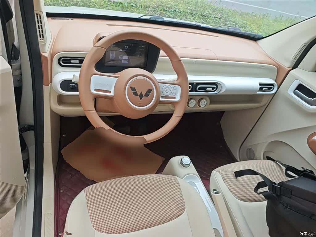 Wuling MINIEV, 2025 10