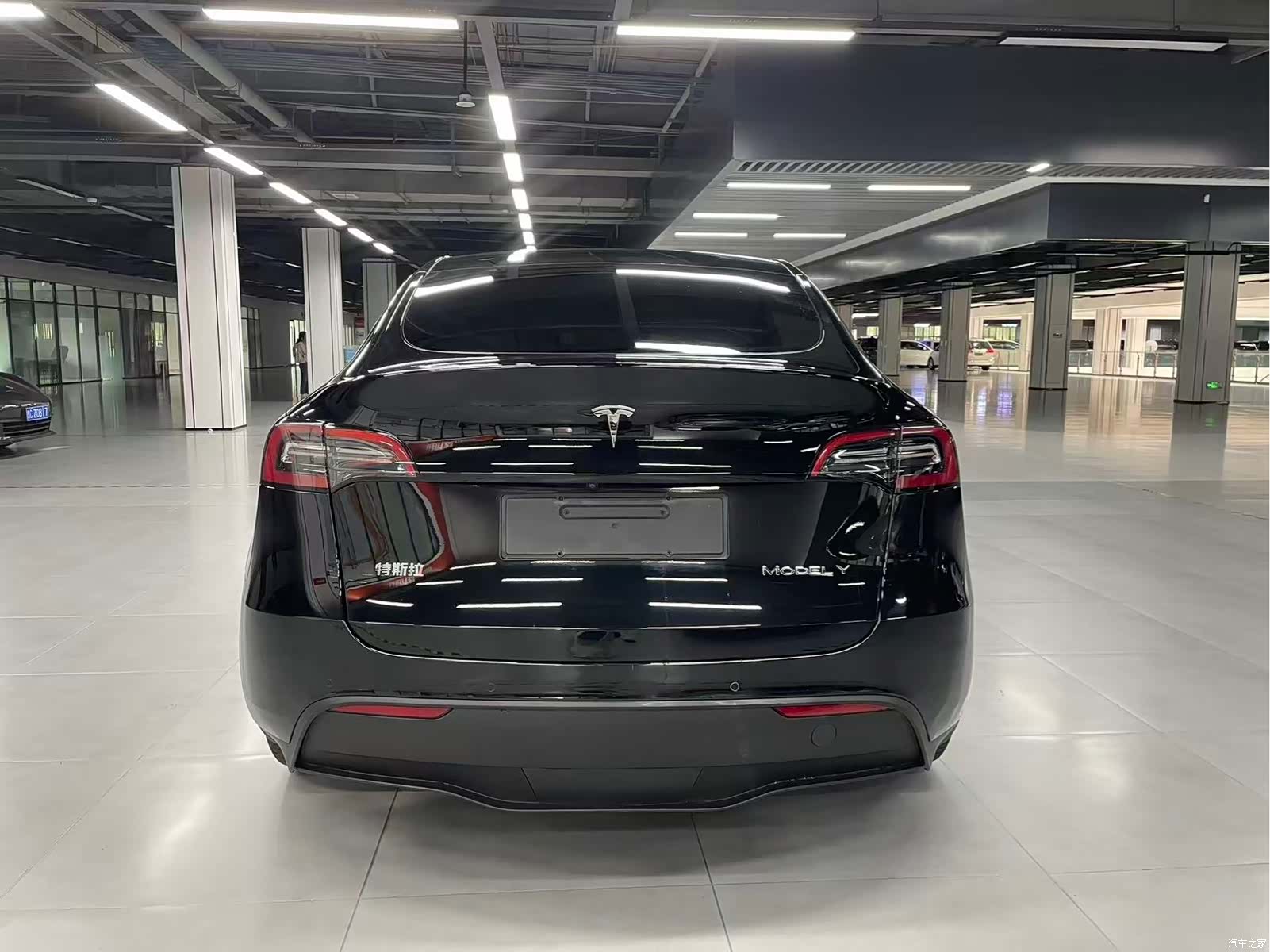Tesla Model Y, 2023 2