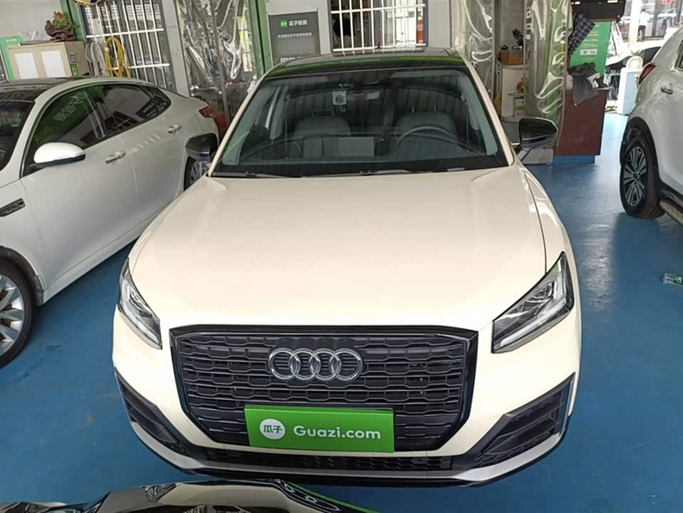 Audi Q2L