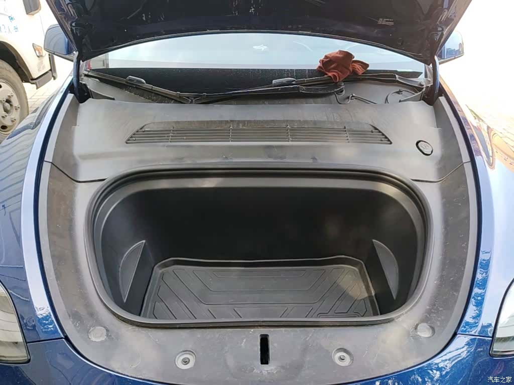 Tesla Model Y, 2021 20