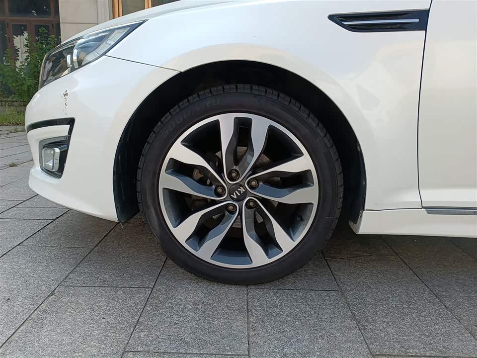 Kia K5 Kia K5