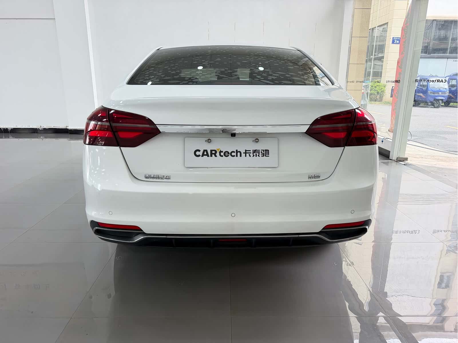 Geely Emgrand, 2019 9
