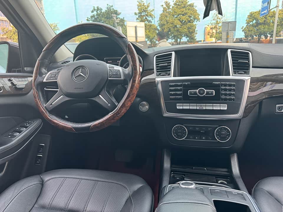 Mercedes-Benz GL grade