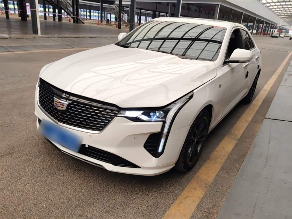 Cadillac CT4