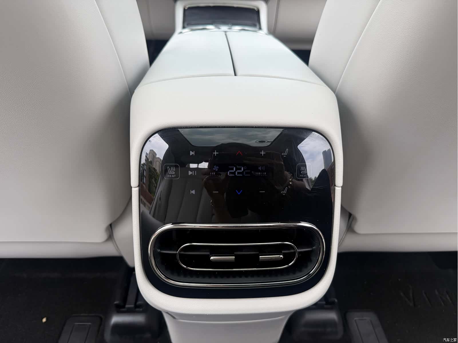 Leapmotor C11, 2023 15