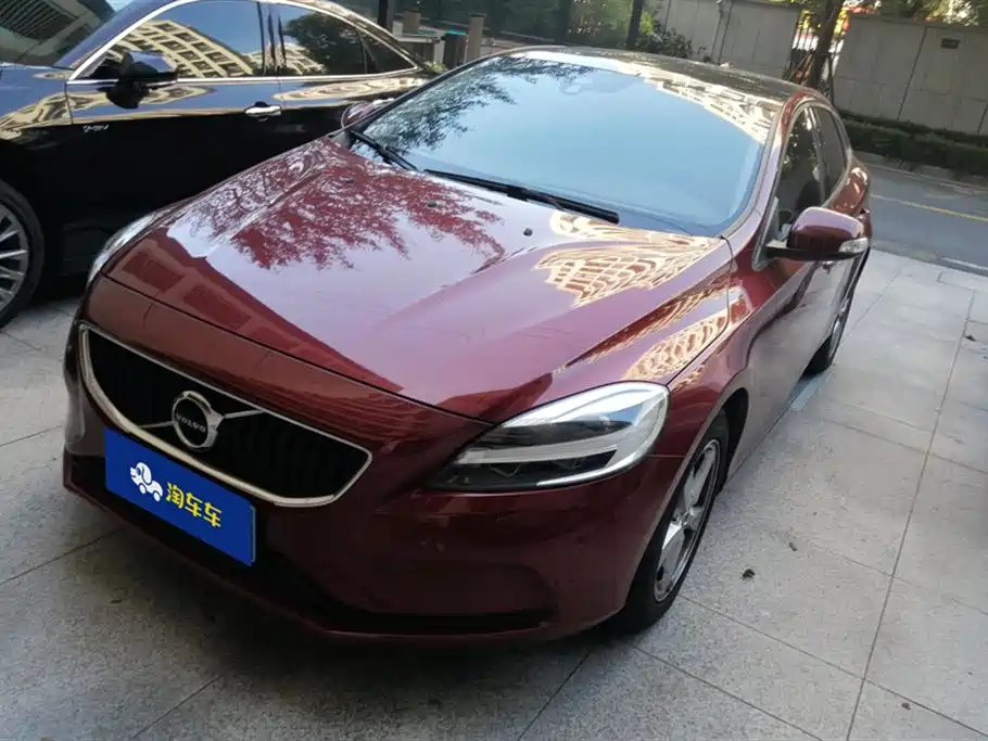 Volvo V40
