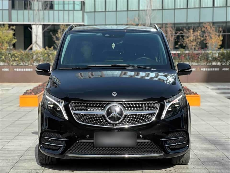 Mercedes-Benz V-class