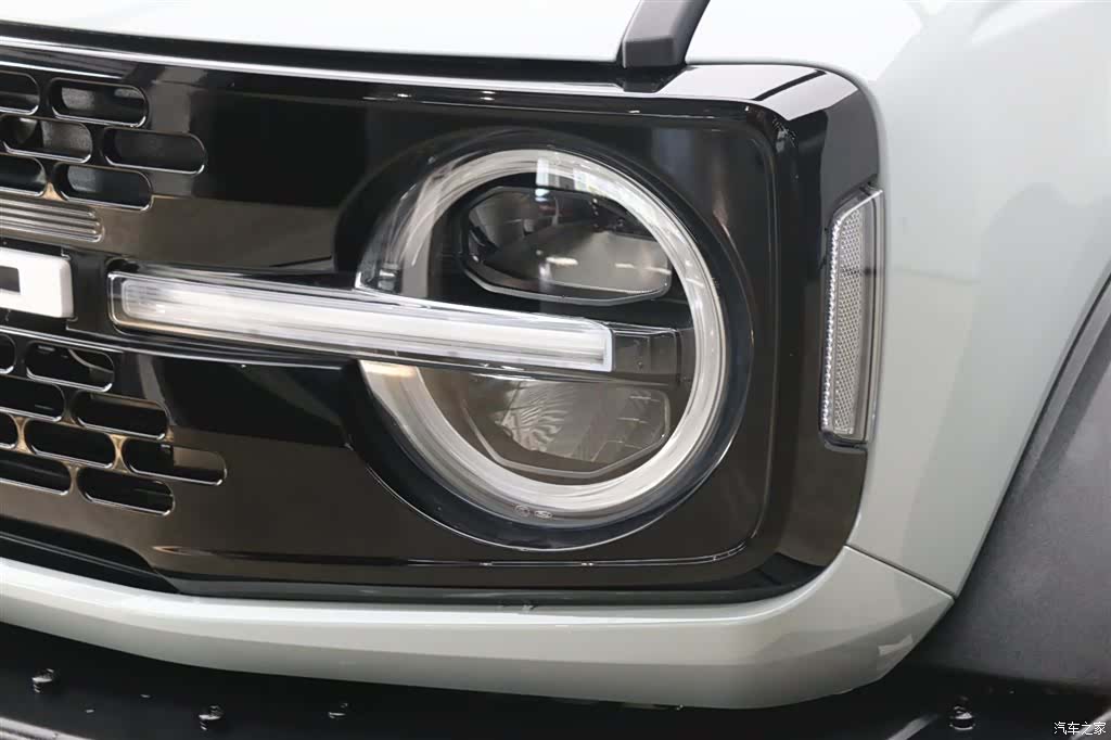 Ford Bronco, 2024 23