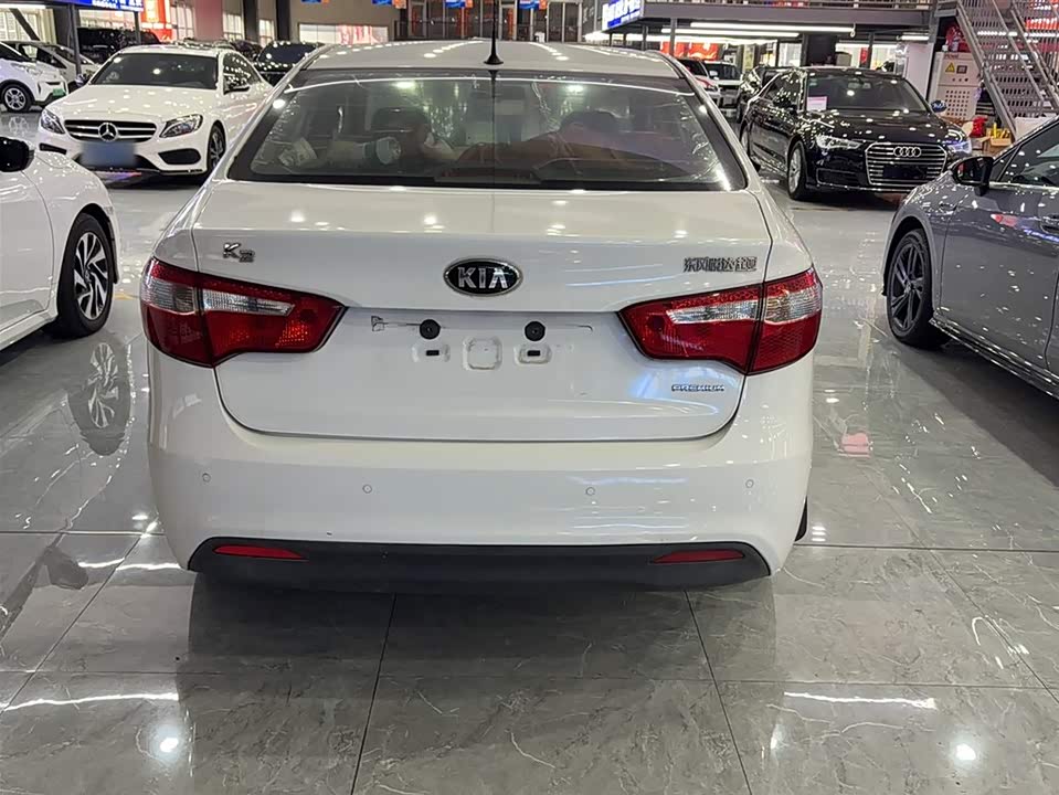 Kia K2