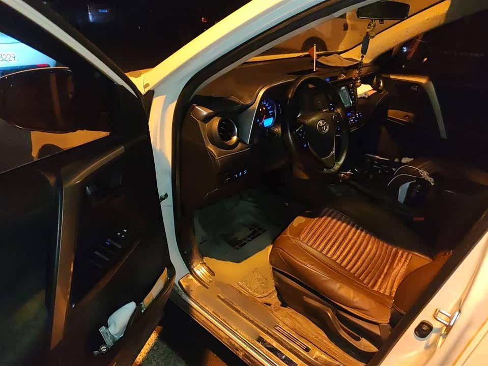 Toyota RAV4 Rongfang