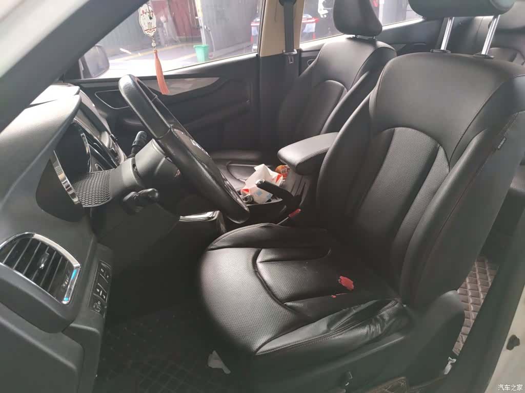 Wuling 560, 2017 11