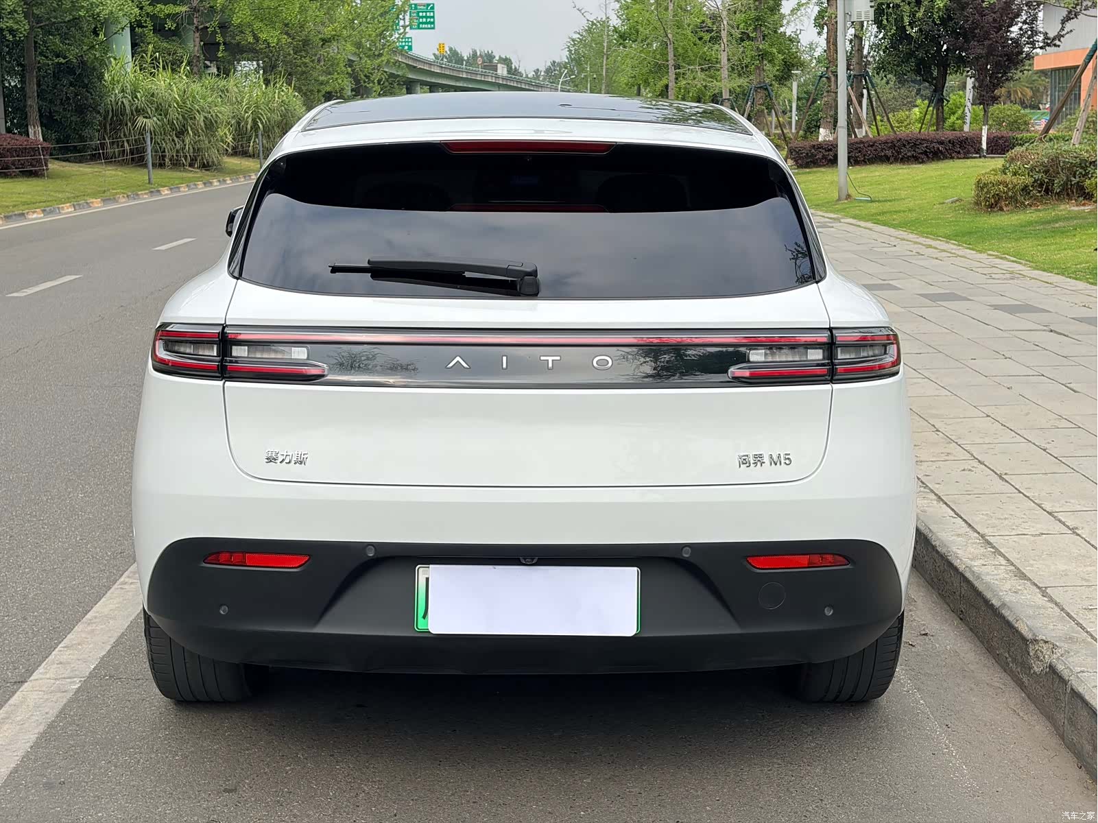 AITO M5, 2022 11