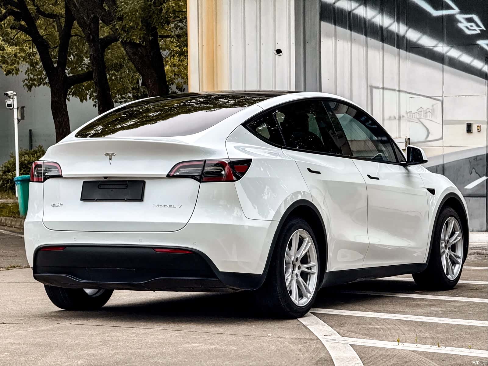 Tesla Model Y, 2023 все фото