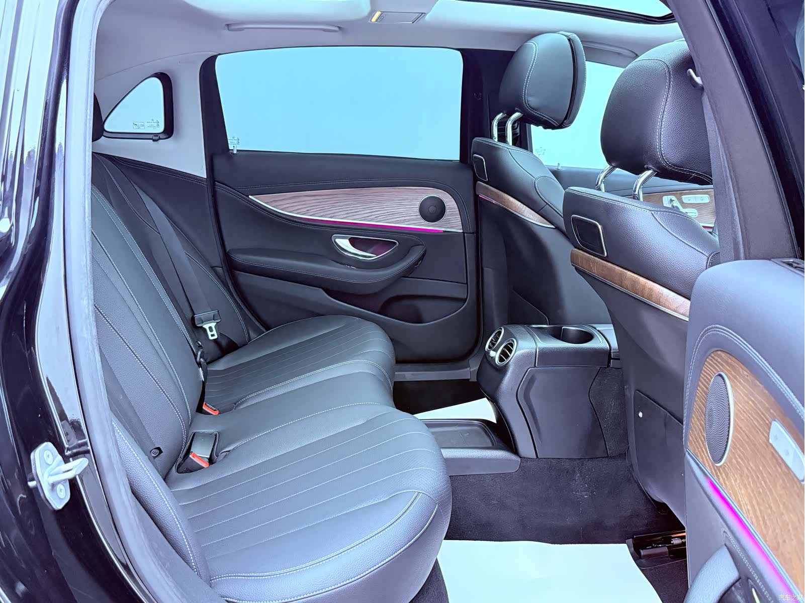 Mercedes-Benz E-Class, 2017 22