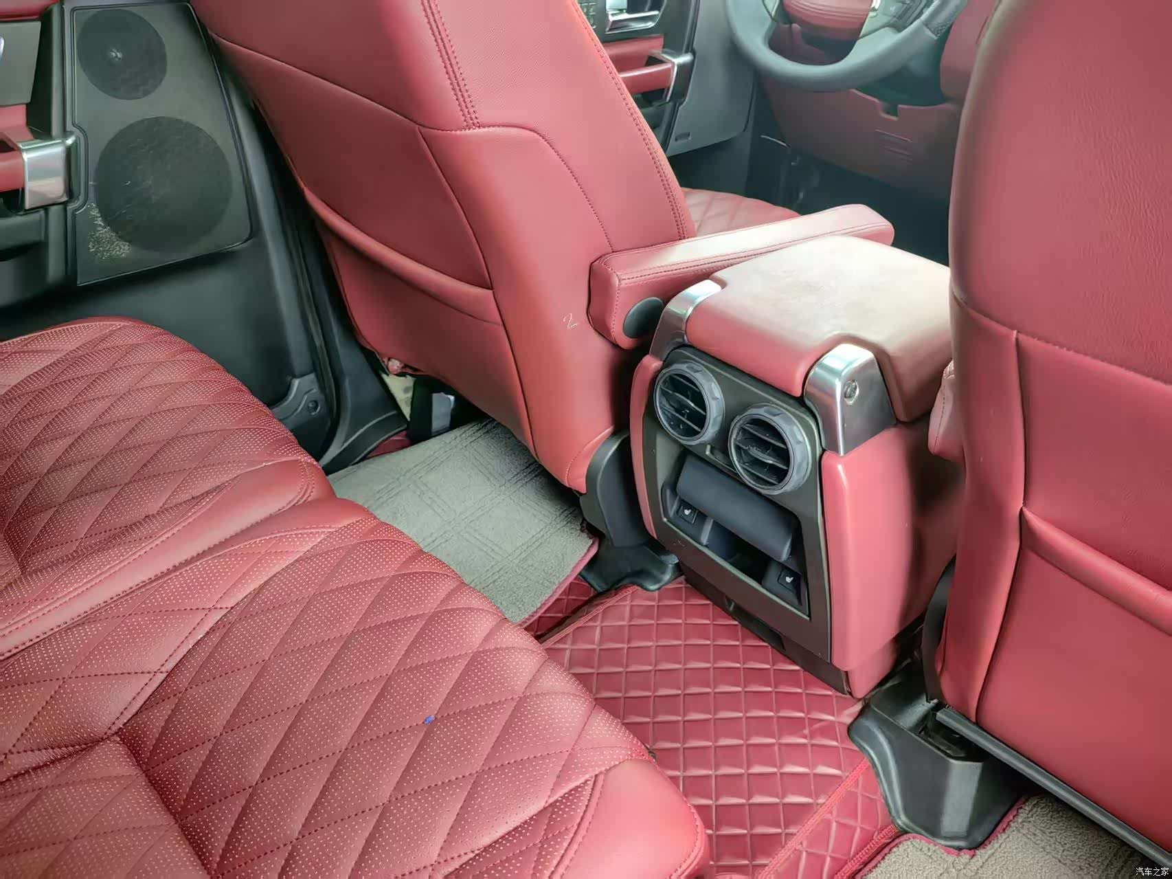 Land Rover Discovery, 2015 12