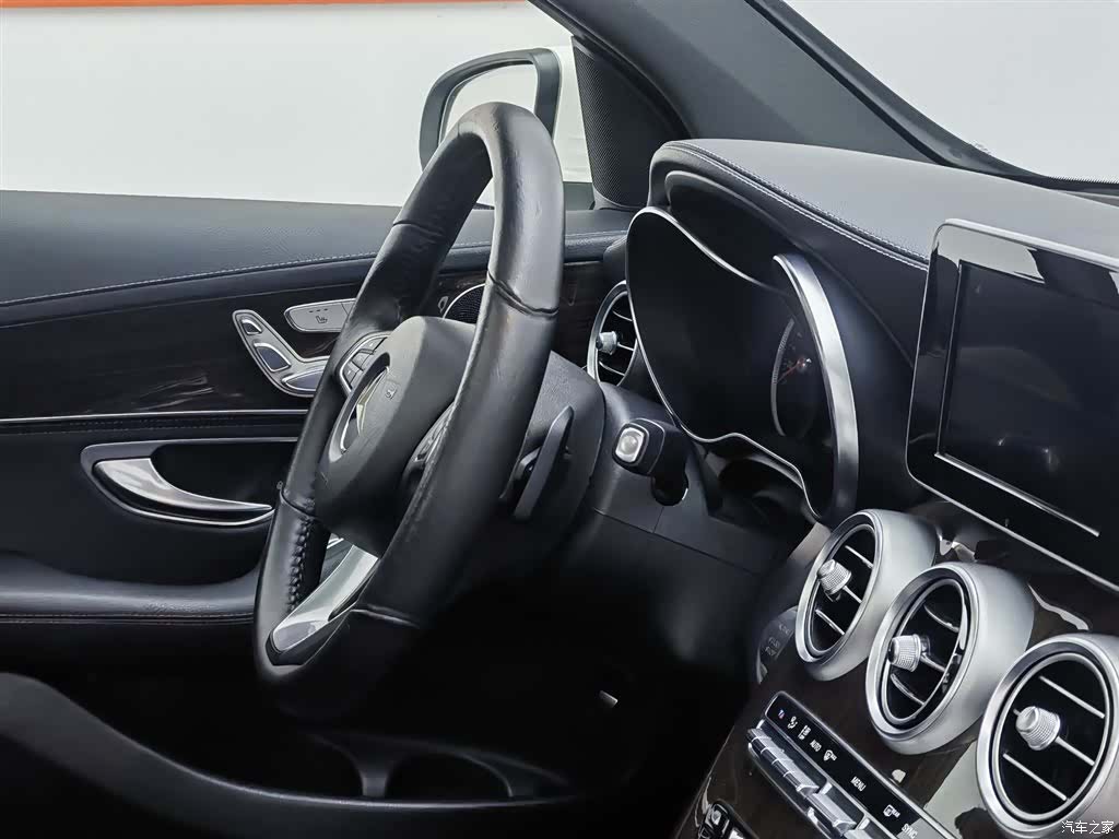 Mercedes-Benz GLC, 2017 22